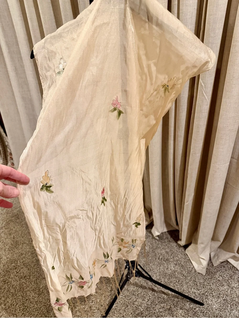 Delicate Cream Embroidered Scarf - Floral Accent